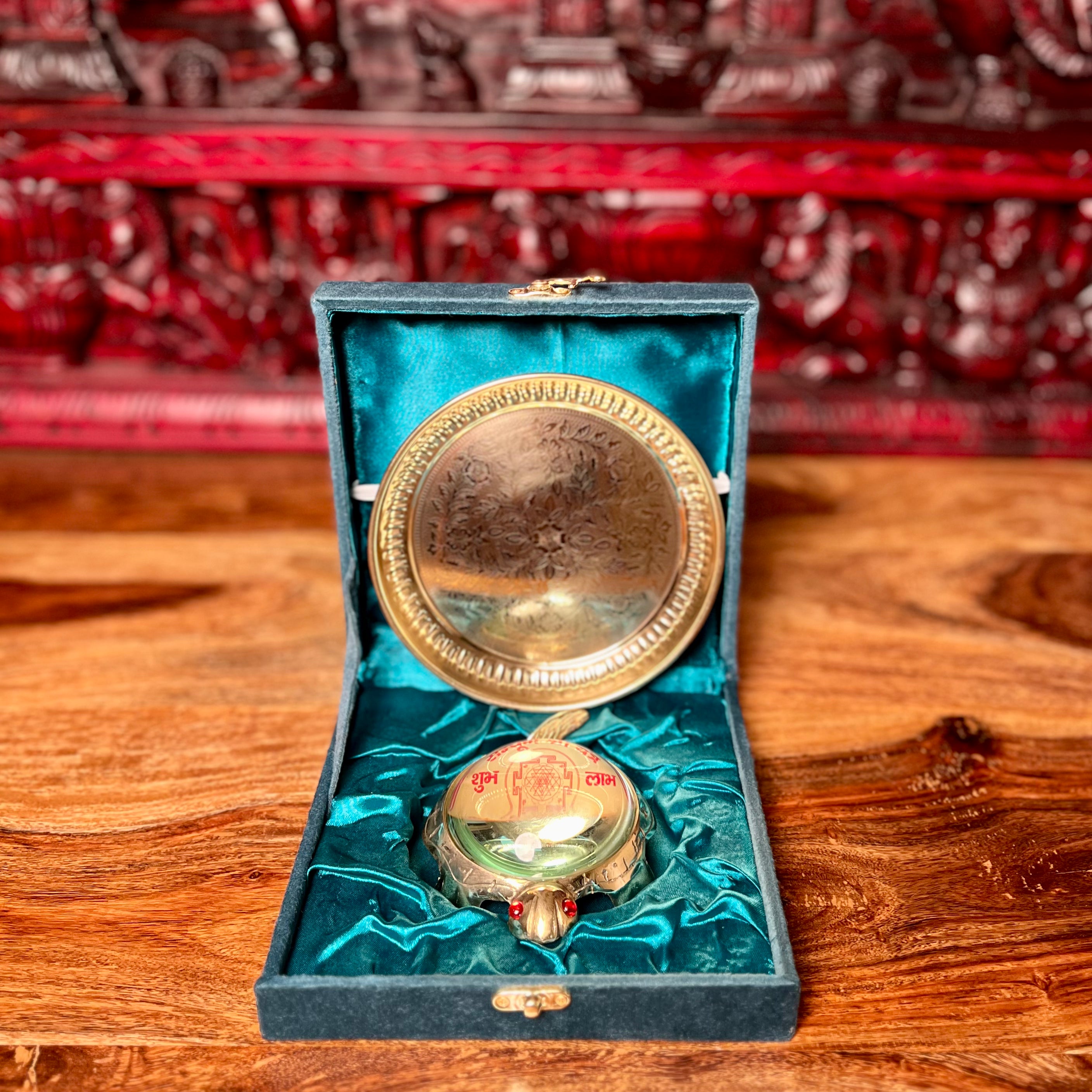 BRASS TORTOISE WITH PLATE SET