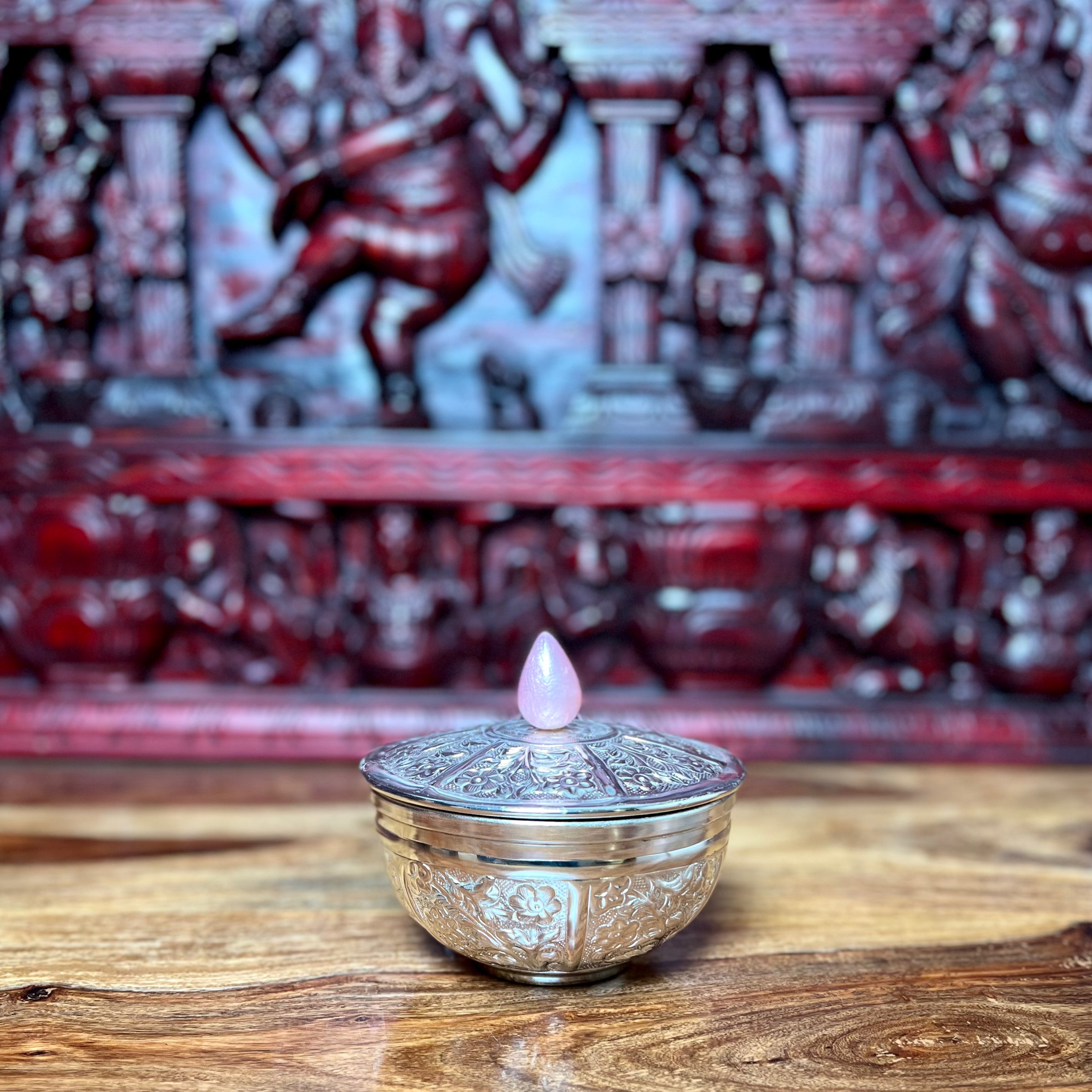 METAL BOWL WITH RESIN KNOB