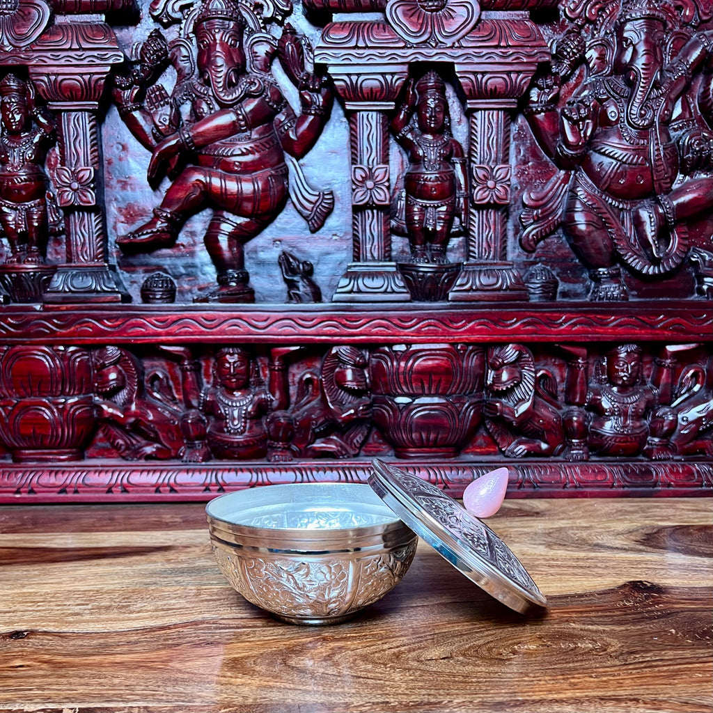 METAL BOWL WITH RESIN KNOB