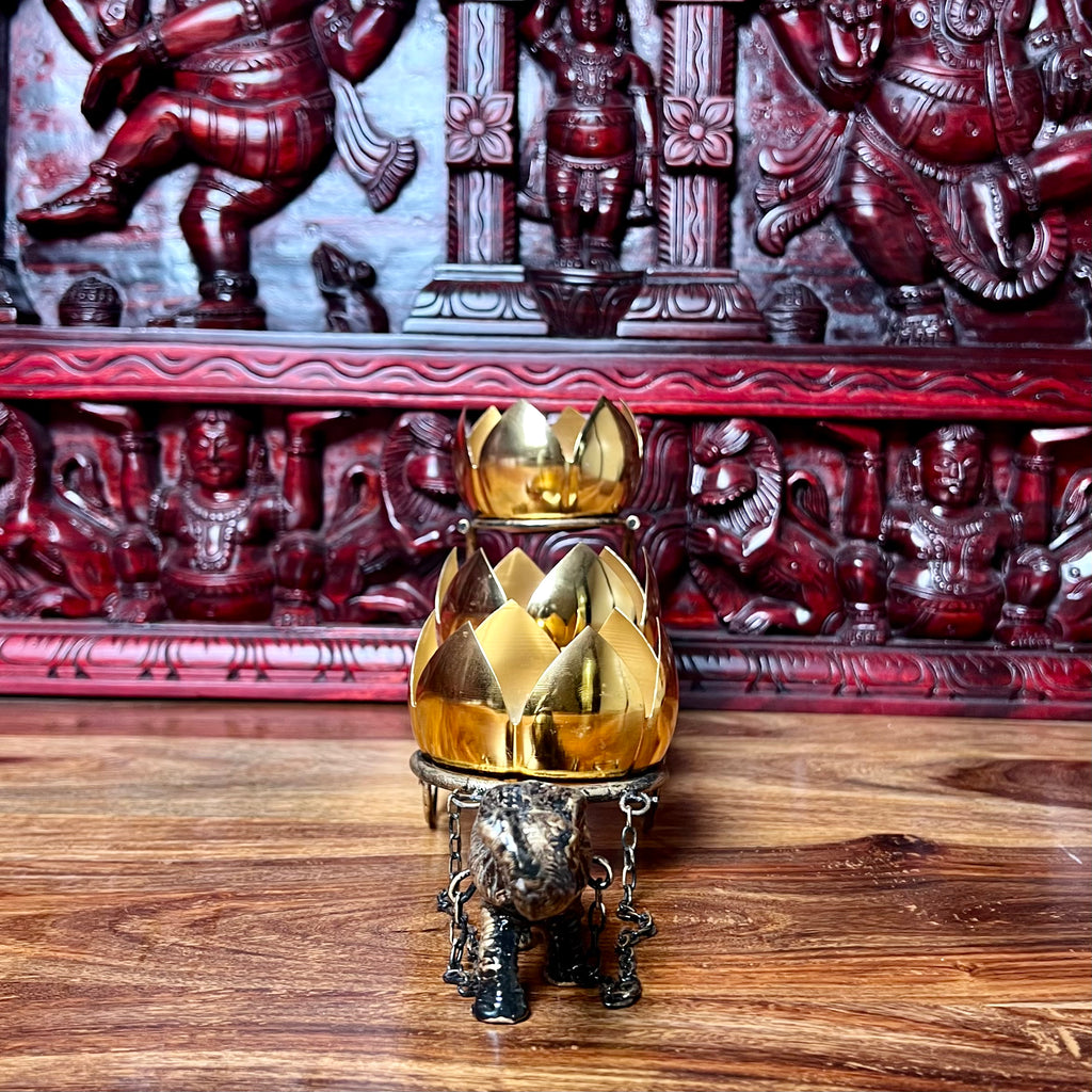 METAL ELEPHANT CART CANDLE STAND