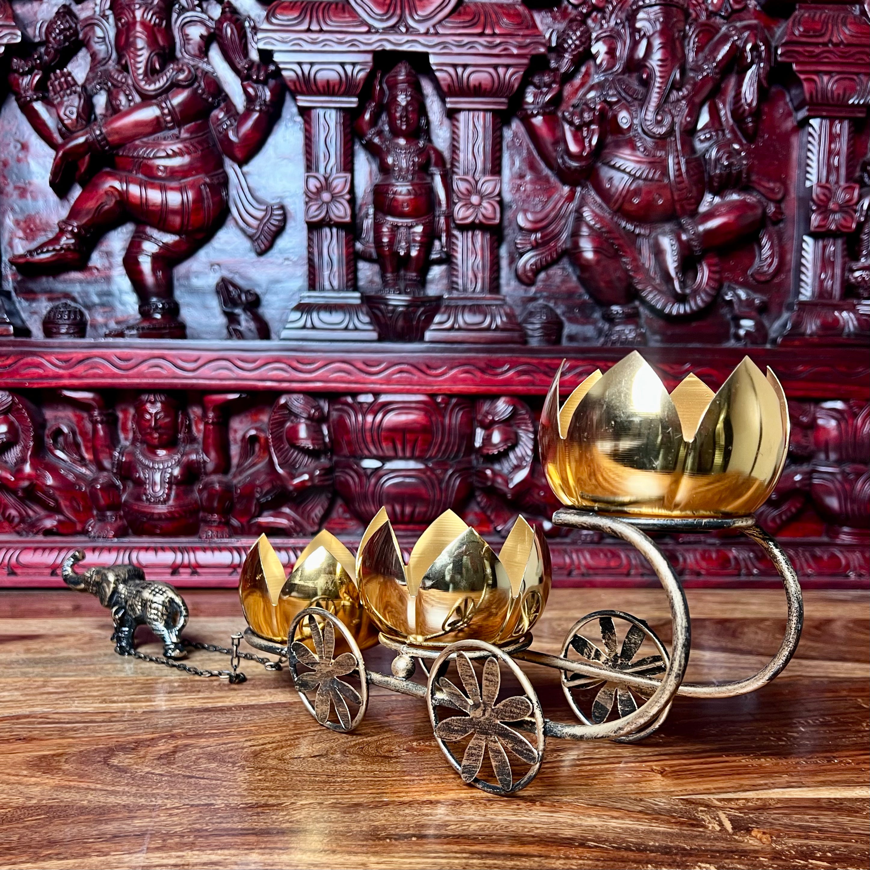 METAL ELEPHANT CART CANDLE STAND