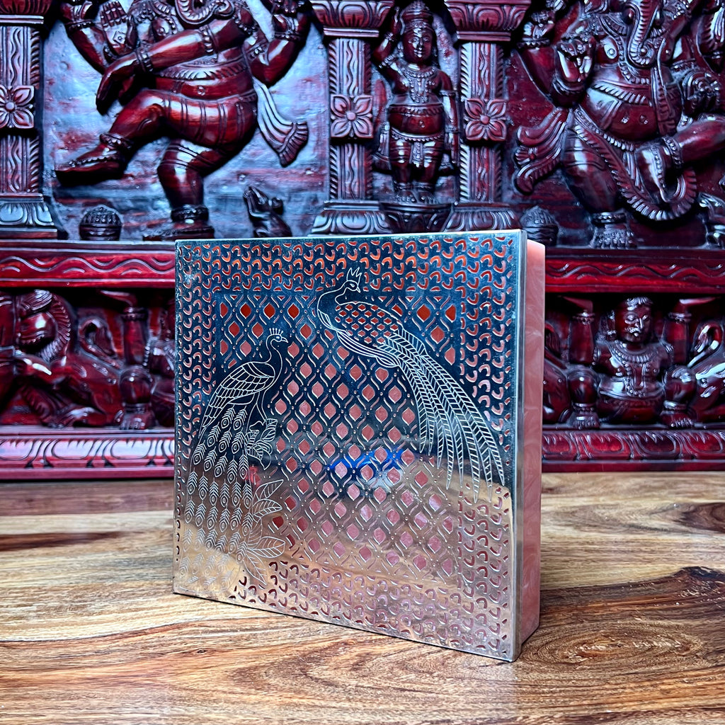 METAL & RESIN BOX