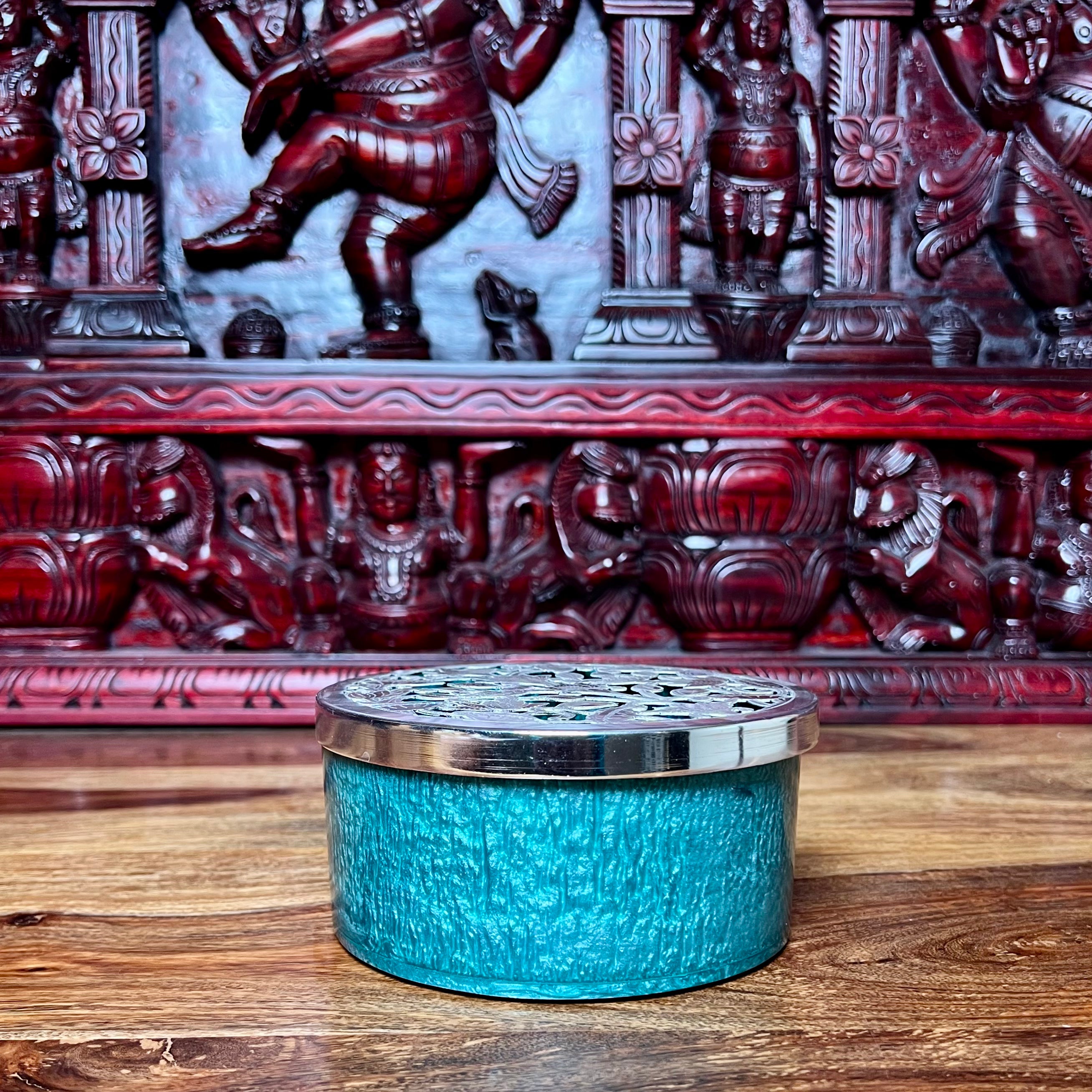 METAL & RESIN BOX