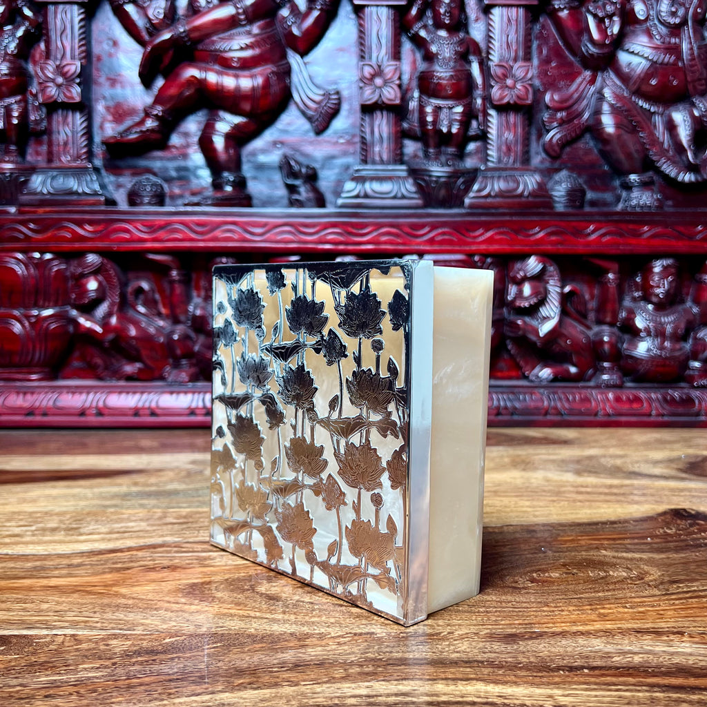 METAL & RESIN BOX