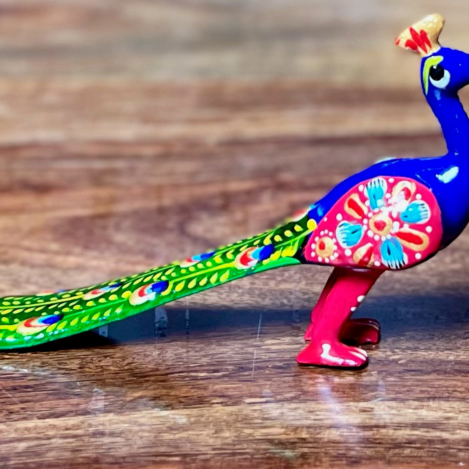 METAL HAND-PAINTED PEACOCK LONG TAIL