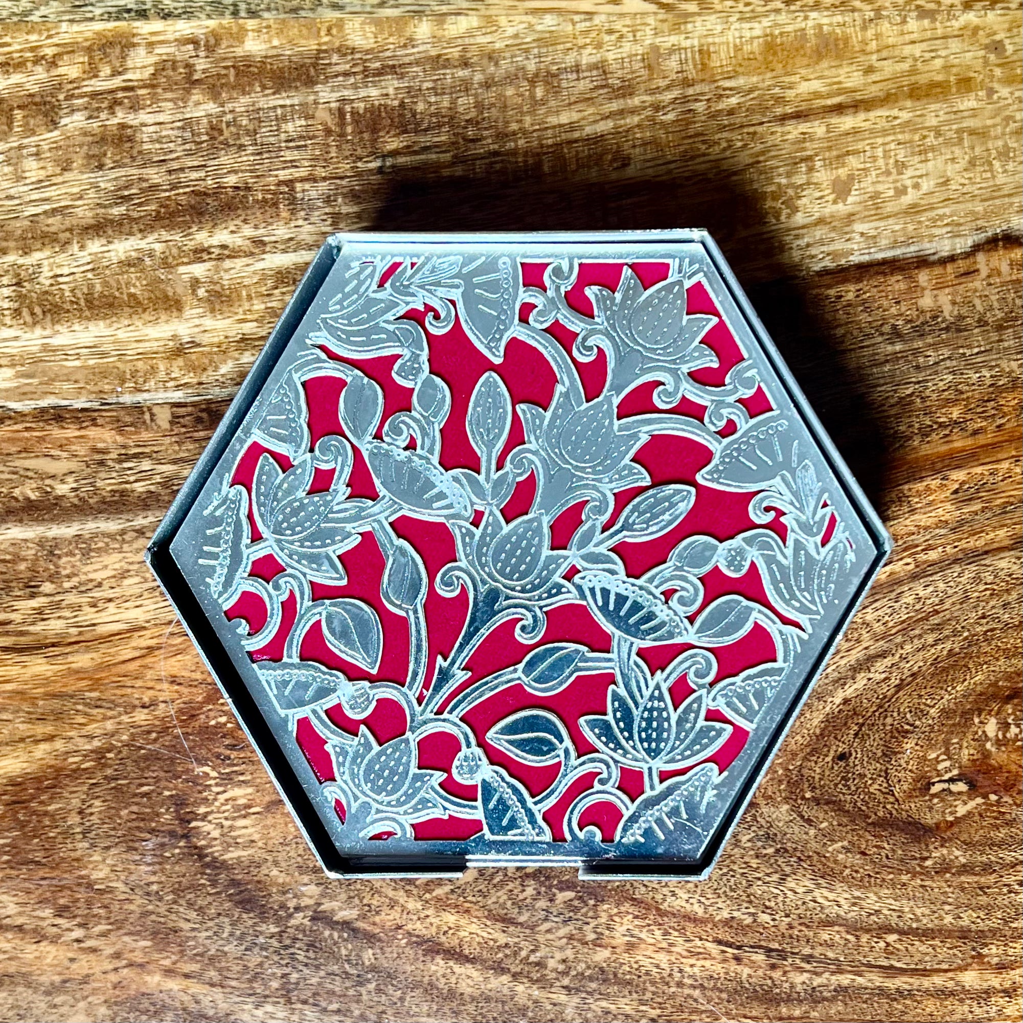 METAL COASTER HEXAGONAL SET OF 6